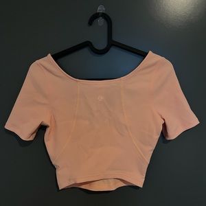 Lululemon women’s crop top
